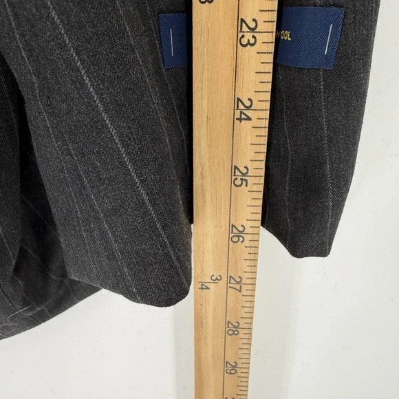 Stafford Blazer Mens 46R Charcoal Pinstripe 2 Button Classic Fit Super 100s Wool